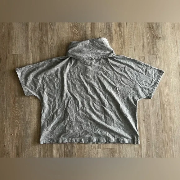 NWT L.L. Bean Women’s Sweatshirt Poncho Light Grey - Size L/XL - Picture 8 of 8